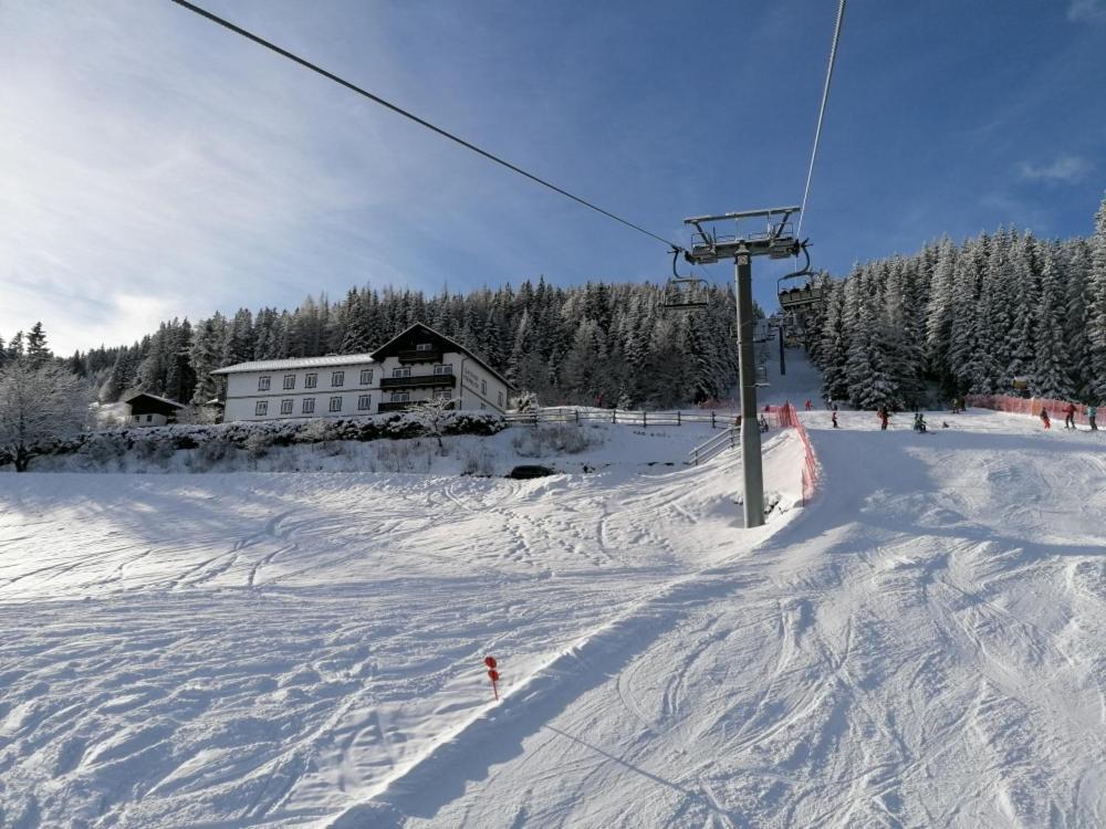 Alpengasthof Fernblick Mönichkirchen Exterior foto
